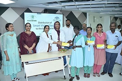 நெல்லையில் 22 பேருக்கு அதிநவீன செயற்கை நுண்ணறிவு கண் கண்ணாடி வழங்கல்