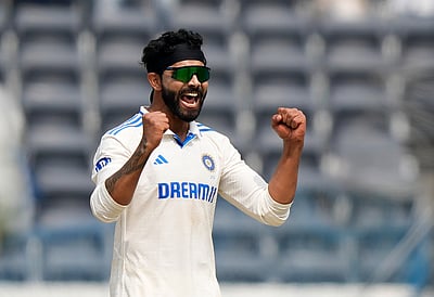 ரஞ்சி கோப்பையில் பேட்ஸ்மேன்கள் சொதப்பல்; ஜடேஜா அசத்தல்!