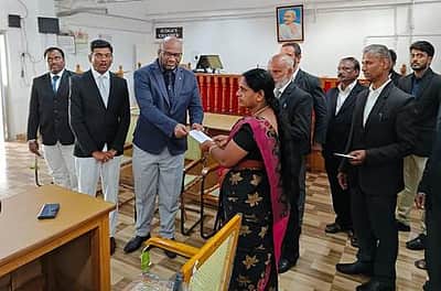 வயநாடு பேரிடரில் உயிரிழந்த குடும்பங்களுக்கு நீதித் துறை சாா்பில் நிவாரணத் தொகை