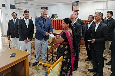 வயநாடு பேரிடரில் உயிரிழந்த குடும்பங்களுக்கு நீதித் துறை சாா்பில் நிவாரணத் தொகை