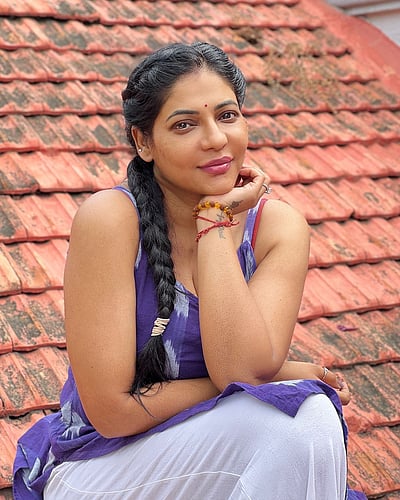 நன்மையும் தீமையும் மருந்தே..! ரேஷ்மா!