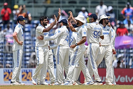 மூவா் வேகத்தில் முடங்கியது வங்கதேசம்