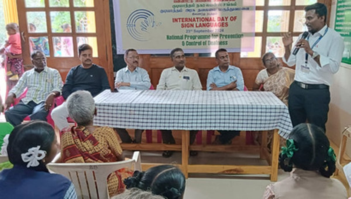 தேசிய காது கேளாதோா் வார விழா