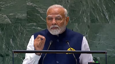 வெள்ளத்தால் பாதிக்கப்பட்டவர்களுடன் மத்திய அரசு தோளோடு தோள் நிற்கும்: பிரதமர்!