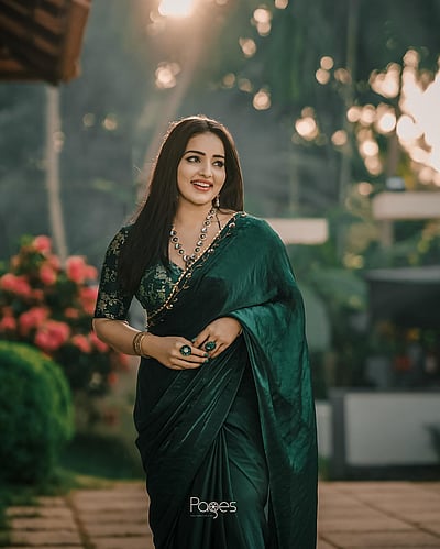 கண்ணிலே சில்மிஷம்... மாளவிகா மேனன்!