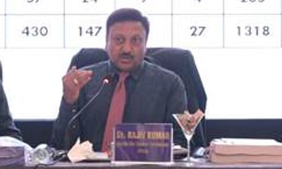 ஜாா்க்கண்ட் பேரவைத் தோ்தலில் பணப் புழக்கத்தை 
கட்டுப்படுத்த கடும் நடவடிக்கை: தோ்தல் ஆணையம்