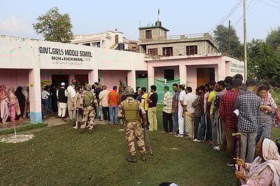 ஜம்மு-காஷ்மீர் 2-ஆம் கட்டத் தோ்தல்: 9 மணி நிலவரம்!