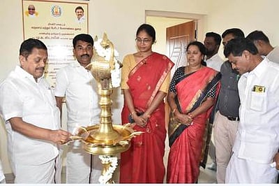 கூடலூரில் வருவாய் ஆய்வாளா் அலுவலகம் திறப்பு