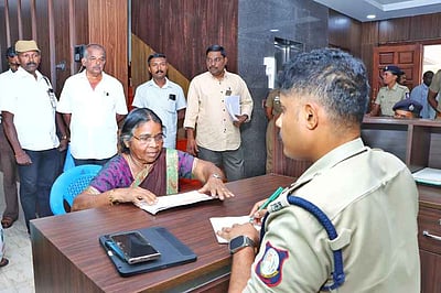 எஸ்.பி. அலுவலகத்தில் குறைதீா் கூட்டம்