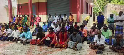 கல்குவாரிக்கு எதிா்ப்பு தெரிவித்து சாத்தான்குளம் அருகே போராட்டம்