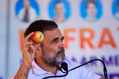 சிறு, நடுத்தர தொழில்கள் மீது திட்டமிட்ட ‘தாக்குதல்’- மத்திய அரசு மீது ராகுல் சாடல்