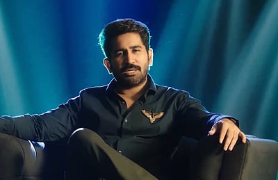 சின்னத்திரை தொகுப்பாளராக விஜய் ஆண்டனி!