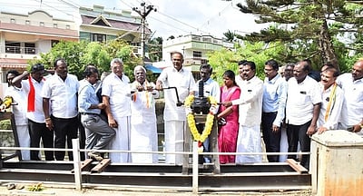 தமிழக ஆளுநா் தொடா்ந்து அரசமைப்புச் சட்டத்துக்கு எதிராக பேசுகிறாா்: சட்டப்பேரவைத் தலைவா் மு. அப்பாவு