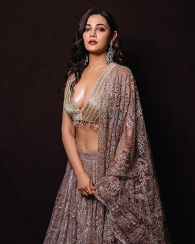 மின்னுவதெல்லாம் பொன் அல்ல, சில வைரங்கள்கூட... காவேரி பிரியம்!