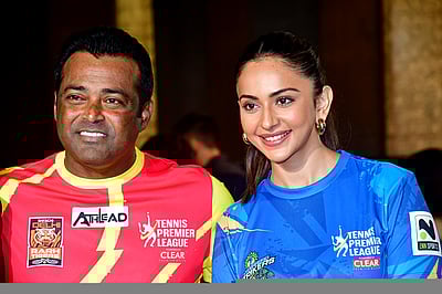 டென்னிஸ் பிரீமியர் லீக் சீசனில் பிரபலங்கள் - புகைப்படங்கள்