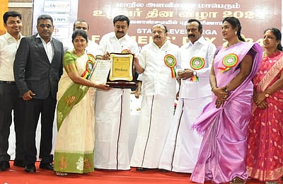 இயற்கை விவசாயி கவிதாவுக்கு விருது