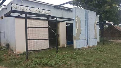 ஓராண்டாக திறக்கப்படாத ரூ.35 லட்சத்தில் கட்டப்பட்ட நவீன கழிப்பறை!