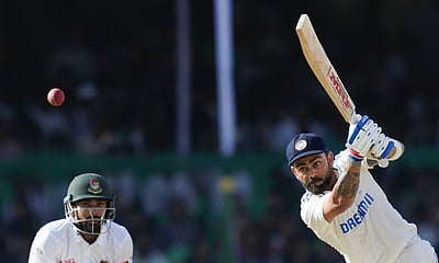 சர்வதேச கிரிக்கெட்டில் அதிக ரன்கள்! விராட் கோலி புதிய சாதனை!