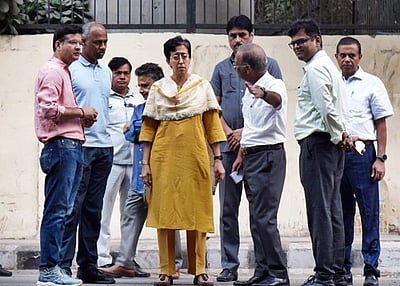 தீபாவளிக்குள் பள்ளமில்லாத சாலைகள்: முதல்வர் அதிஷி!