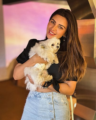 அடல்ட்ஸ் ஒன்லி... ஷாமா சிக்கந்தர்!