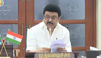 கல்வி உதவித் தொகை: வருமான  உச்ச வரம்பை உயர்த்த முதல்வர் கடிதம்!
