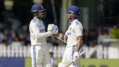 10.1 ஓவர்களில் 100 ரன்கள்! இந்திய அணி புதிய சாதனை!