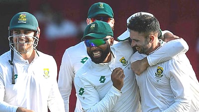 வங்கதேச டெஸ்ட் தொடர்: தென்னாப்பிரிக்க அணி அறிவிப்பு!