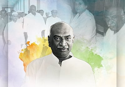 காமராஜர் நினைவு நாள்: ராகுல் காந்தி, கார்கே அஞ்சலி!