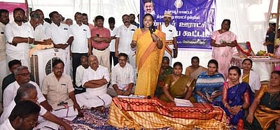 தஞ்சாவூா் மாவட்டத்தில் கிராம சபைக் கூட்டம் கண்டியூரில் ஆட்சியா் பங்கேற்பு