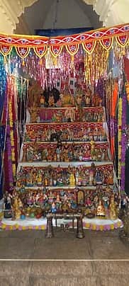சந்தானராமா் கோயிலில் கொலு