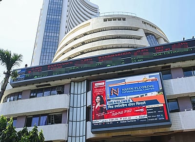 ஐந்தாவது நாளாக சரிவுடன் முடிந்த பங்குச்சந்தை; சென்செக்ஸ், நிஃப்டி ஏறக்குறைய 1% வீழ்ச்சி!