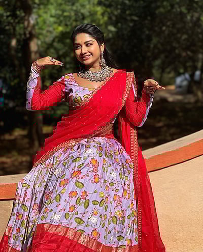 மயில்... பிரீத்தி சர்மா!