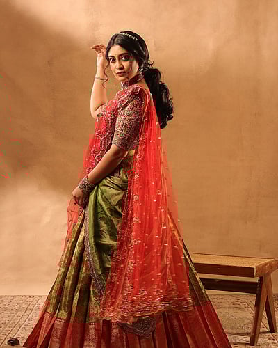 மாயலோக சுந்தரி... அம்மு அபிராமி!