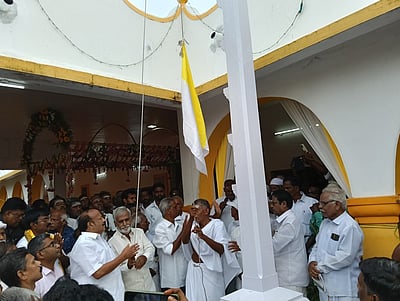 வடலூரில் வள்ளலாரின் 202-ஆவது அவதார தின விழா அமைச்சா்கள் பங்கேற்பு