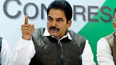 ‘சட்டத்துக்கு புறம்பாக செயல்படுகிறாா் கே.சி. வேணுகோபால்’: மக்களவைத் தலைவருக்கு பாஜக எம்.பி. கடிதம்