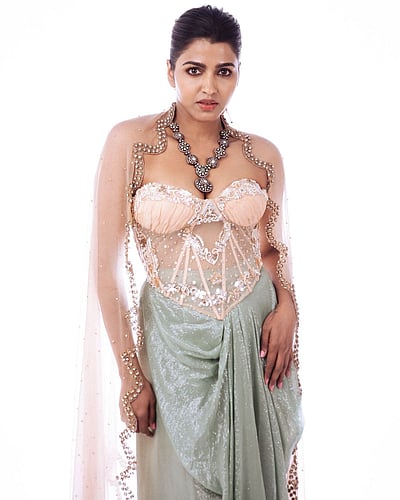 அழகிய ராட்சசி... சாய் தன்ஷிகா!