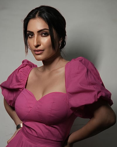 பாவனையுடன் ஒரு பார்வை... சிவாங்கி வர்மா!