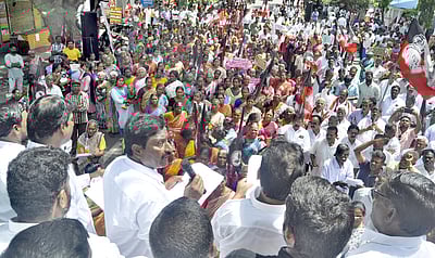 சுகாதாரமற்ற குடிநீரால் புதுச்சேரி மக்கள் பாதிப்பு: அதிமுக குற்றச்சாட்டு