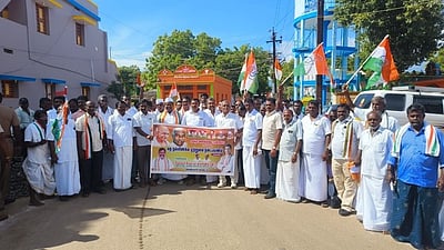 திப்பணம்பட்டியில் காங்கிரஸாா் நல்லிணக்க யாத்திரை