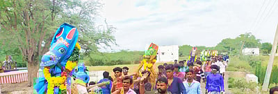 திருப்புவனம் கோயில்களில் புரவி எடுப்பு விழா