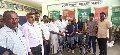 மகுடஞ்சாவடியில் விலையில்லா மிதிவண்டிகள் வழங்கும் விழா