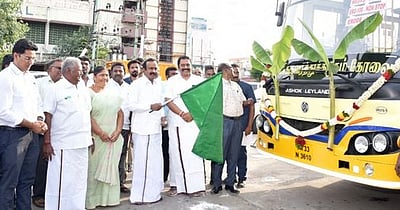 கோவை, சேலம் வழித்தடங்களில் 8 புதிய பேருந்துகள்: அமைச்சா் சு.முத்துசாமி தொடங்கிவைத்தாா்