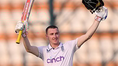 பாகிஸ்தானில் ஆதிக்கம் செலுத்தும் ஹாரி புரூக்.. 6 இன்னிங்ஸில் 4 சதங்கள்!