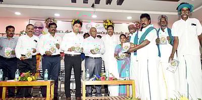 விவசாயிகள் புதிய தொழில்நுட்பங்களை கடைப்பிடிக்க வேண்டும்: விழுப்புரம் ஆட்சியா் அறிவுறுத்தல்