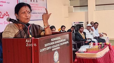 மாணவிகள் தன்னம்பிக்கையை கைவிடக் கூடாது: ஜெயந்தஸ்ரீ பாலகிருஷ்ணன்