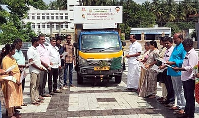 சிறுதானியங்கள் உற்பத்தி அதிகரிப்பு: வாகனம் மூலம் விழிப்புணா்வு