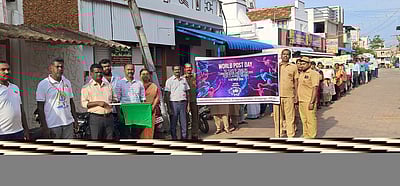 தேசிய அஞ்சல் வார விழா ஊா்வலம்