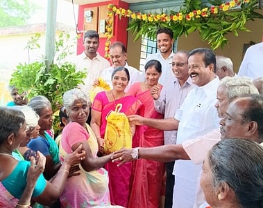 லால்குடி அருகே ரேஷன் கடை திறப்பு