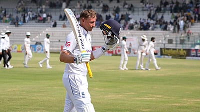 20 ஆயிரம் ரன்களை கடந்த முதல் இங்கிலாந்து வீரர்! ஜோ ரூட் ருத்ர தாண்டவம்! 