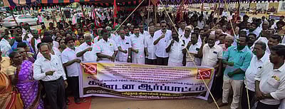 வீடு, நிலம் கொடுத்தோரின் கோரிக்கைகளை என்எல்சி நிறைவேற்ற வேண்டும்: ஆா்.சச்சிதானந்தம் எம்.பி.